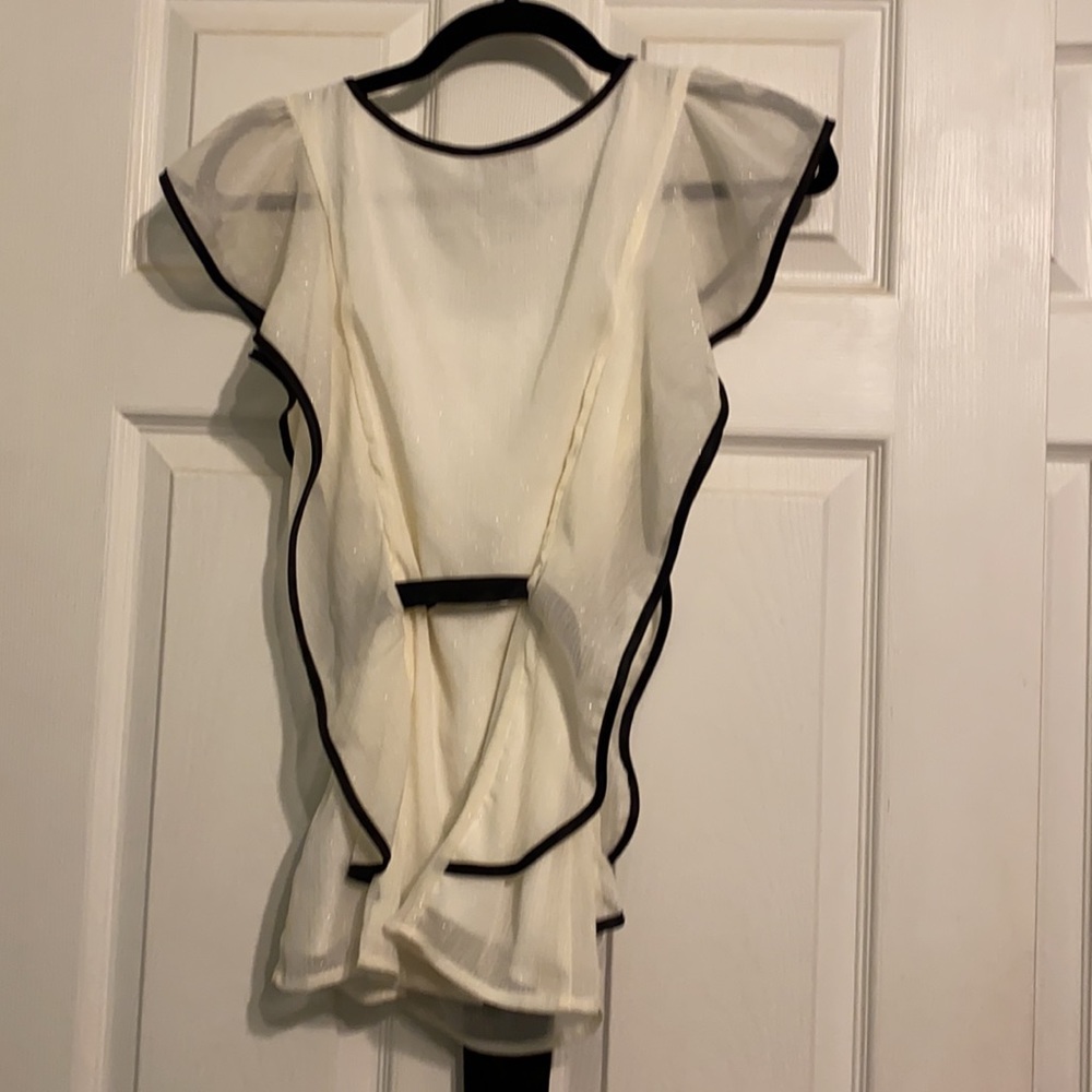 Flowy Top - Picture 3 of 3